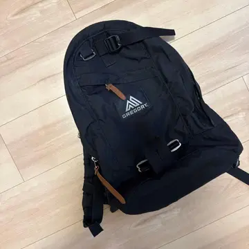 GREGORY 블랙 백팩