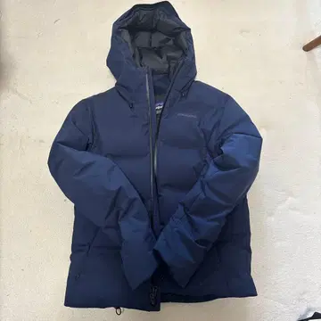 patagonia 네이비 다운 자켓 S 사이즈