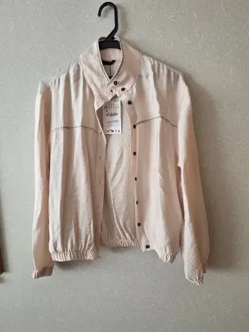 ZARA 크림색 긴팔 셔츠 XS