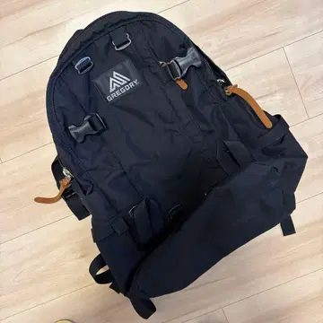GREGORY 블랙 백팩