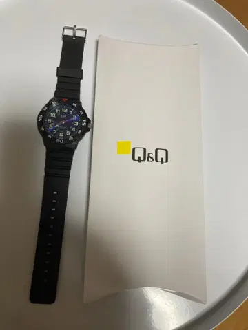 새상품 한정판 시티즌 Q&Q 방수 쿼츠 손목시계