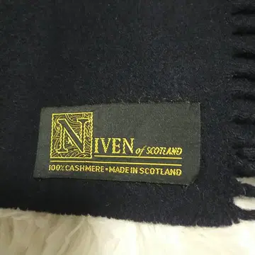 새상품급 NIVEN of SCOTLAND 100% 캐시미어 머플러 네이비