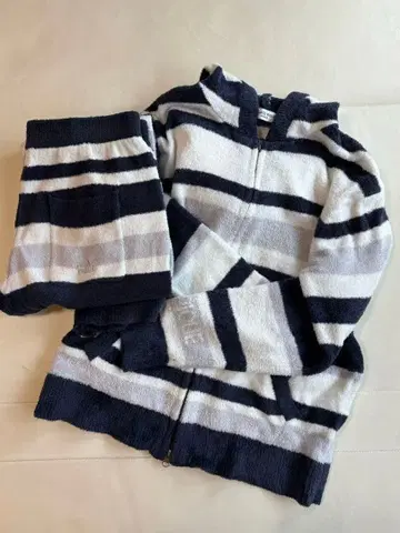 젤라또피케 보더 룸웨어