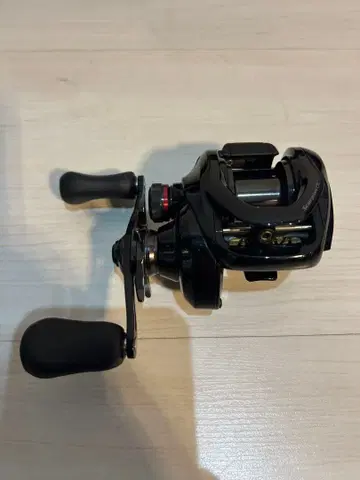 시마노 17 스콜피온 DC 100 HG