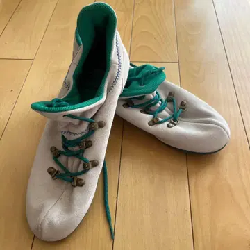 [ 오니츠카타이거 ] 화이트/그린 하이컷 스니커즈