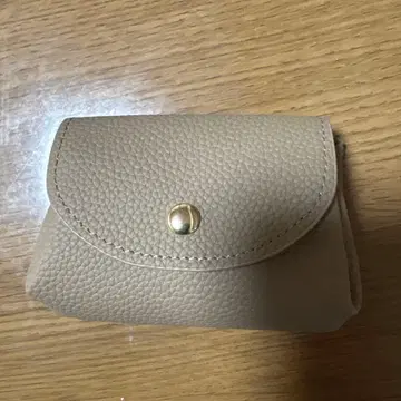 베이지 가죽 코인 케이스
