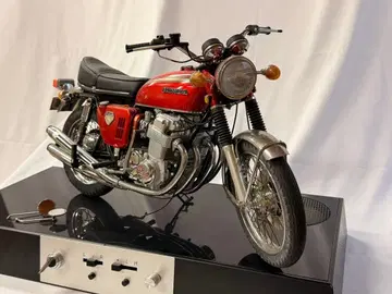 혼다 CB750 빨간색 모형
