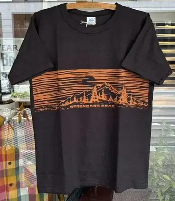 [ 미사용, 완판템 ] 웨어하우스 M 사이즈 조그라코 T셔츠