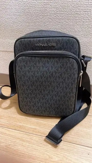 [새상품급] 마이클코어스 숄더백 블랙