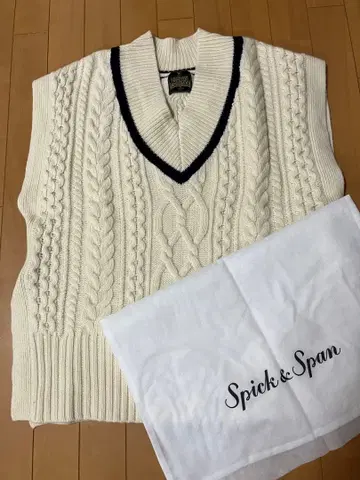 Spick & Span 아이보리 케이블 니트 베스트