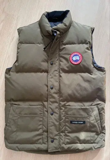 CANADA GOOSE ARCTIC PROGRAM M 사이즈 다운 베스트