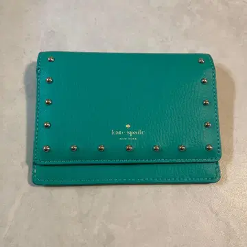 케이트 스페이드 터콰이즈 이단 접이식 지갑