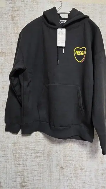 새상품 MILKFED 차콜 하트 로고 후드티