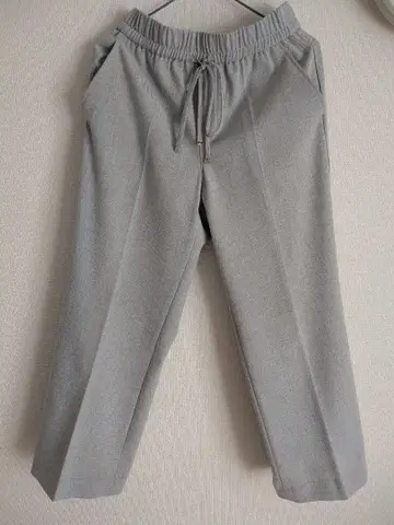 Elura 엘르 코토나 슬림 웜 세미 플레어 팬츠 라이트 그레이