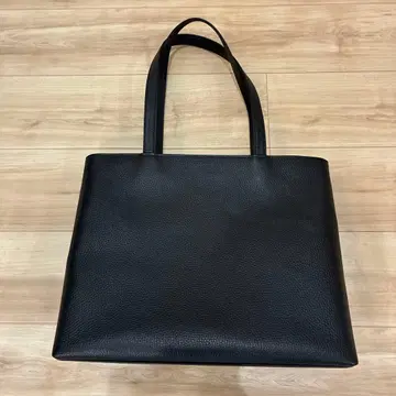 HushTug 블랙 토트백