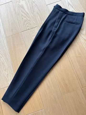 드로어 갸바 2턱 테이퍼드 팬츠 네이비 34