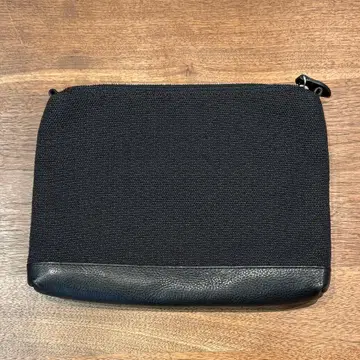 와일드 스완스 파우치