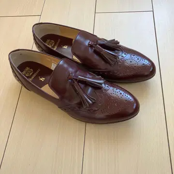 chausser 쇼세 윙 태슬 로퍼