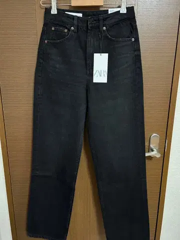 ZARA 블랙 데님 스트레이트