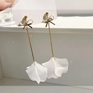 silver925 엽서 리본 & 프릴 골드 스윙 귀걸이