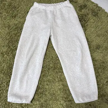 그레이 스웨트 팬츠 릴랙스 핏