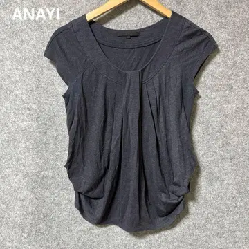 ANAYI 다크 그레이 반팔 드레이프 상의