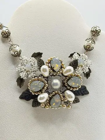 [ 완성품 ] 목걸이 와이어워크 모노톤 어른스럽게 화려한 파티