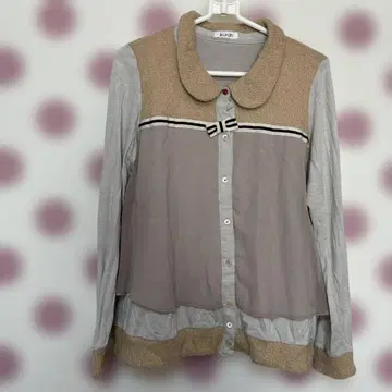 ikurah (플라보아) 카라 부착 긴팔 셔츠 그레이 베이지