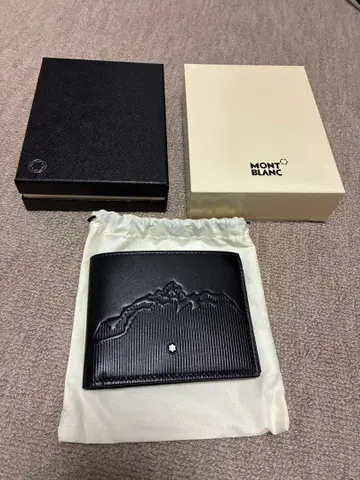 MONTBLANC 블랙 가죽 접이식 지갑