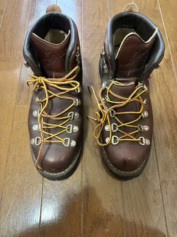 Danner 부츠 브라운