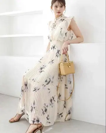 SNIDEL Sustainable 20주년 프린트 원피스 p