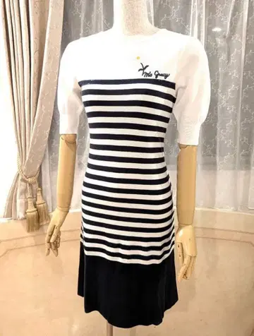 엠즈 그레이시 원피스 36 스팽글 플라워 모티브 화이트 네이비