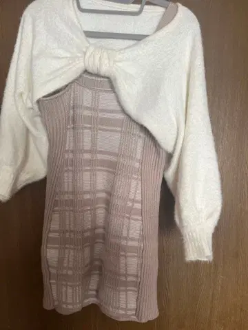 LIP SERVICE 리본 페더 앙상블