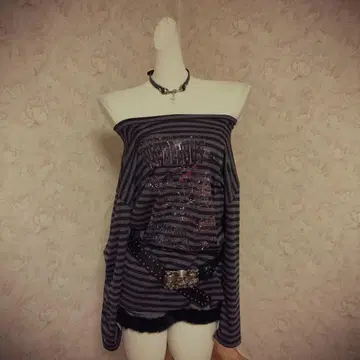 헤이세이 갸루 00s Y2K 스컬 프린트 오프숄더 스트라이프 상의