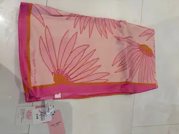 kate spade 꽃무늬 실크 스카프