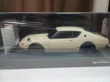 ignition model 1/18 NISSAN 켄메리 White