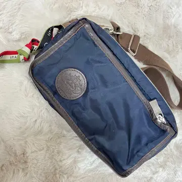 Orobianco 네이비 바디백 가죽 오로비안코