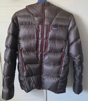 [ 새상품 ] patagonia 피츠로이 다운 후디 S