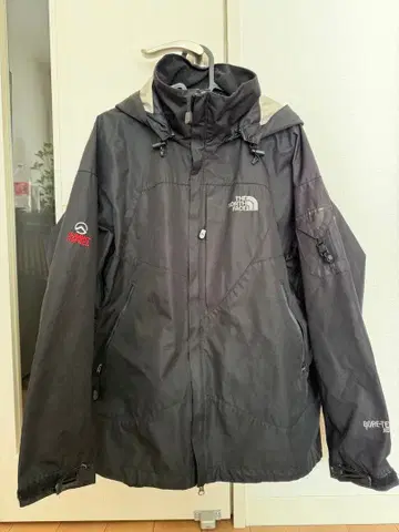 The North Face 고어텍스 마운틴 파카