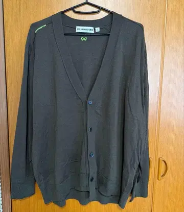 UNIQLO ANYA HINDMARCH 다크 브라운 가디건 XL