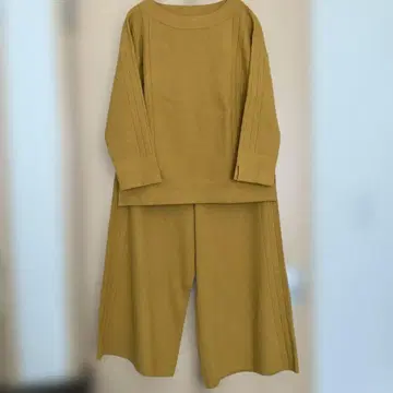 두클라쎄 머스타드 컬러 긴팔 셋업 와이드 팬츠 [ 착용 횟수 1회 ]