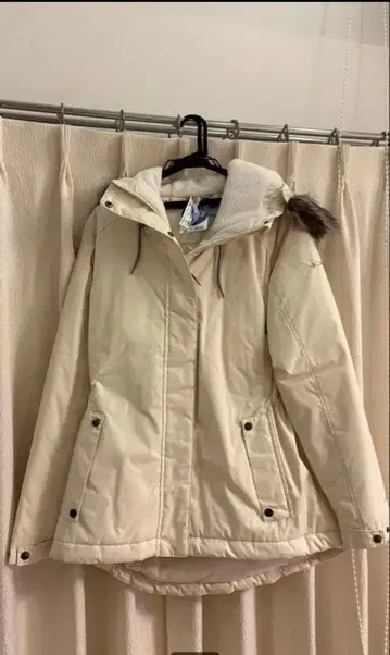 컬럼비아 후드 부착 다운 자켓