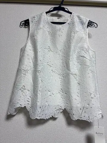 미사용 새상품 TOMORROWLAND Ballery 레이스 슬리브리스