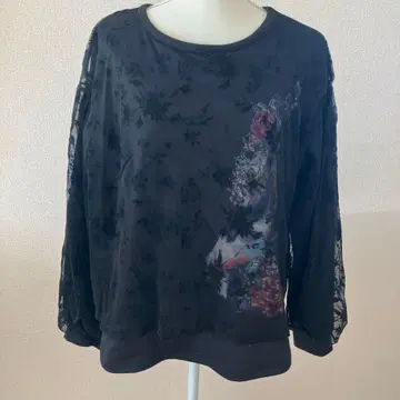 스칼라 블랙 꽃무늬 프린트 긴팔 상의