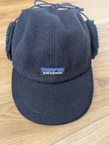 patagonia 이어 플랩 캡 네이비
