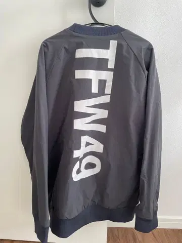 TFW49 리버서블 풀오버