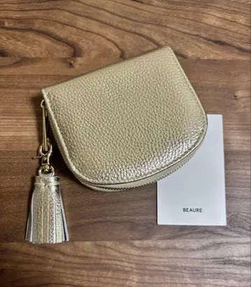 BEAURE 이단 접이식 미니 지갑 라운드 지퍼 골드 정가 6,300엔