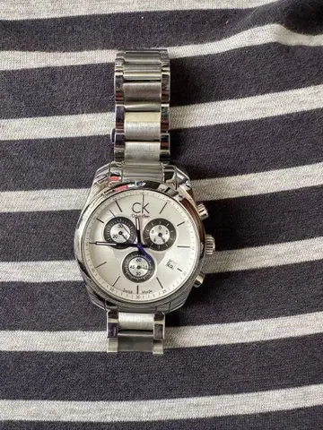 CK 캘빈클라인 실버 크로노그래프 시계