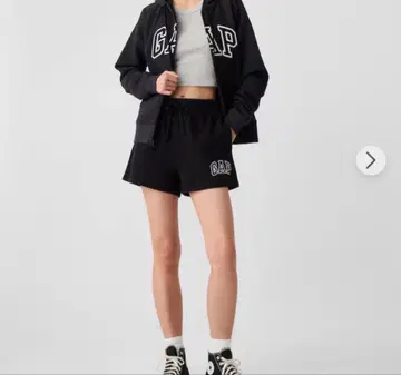 GAP 로고 숏팬츠