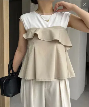 capricieux le'mage 베어 프릴 뷔스티에 베이지